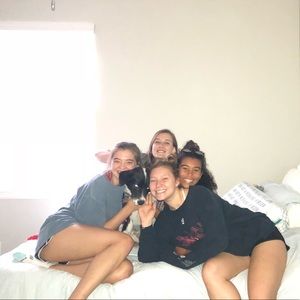 Meet your Posher, Brooke